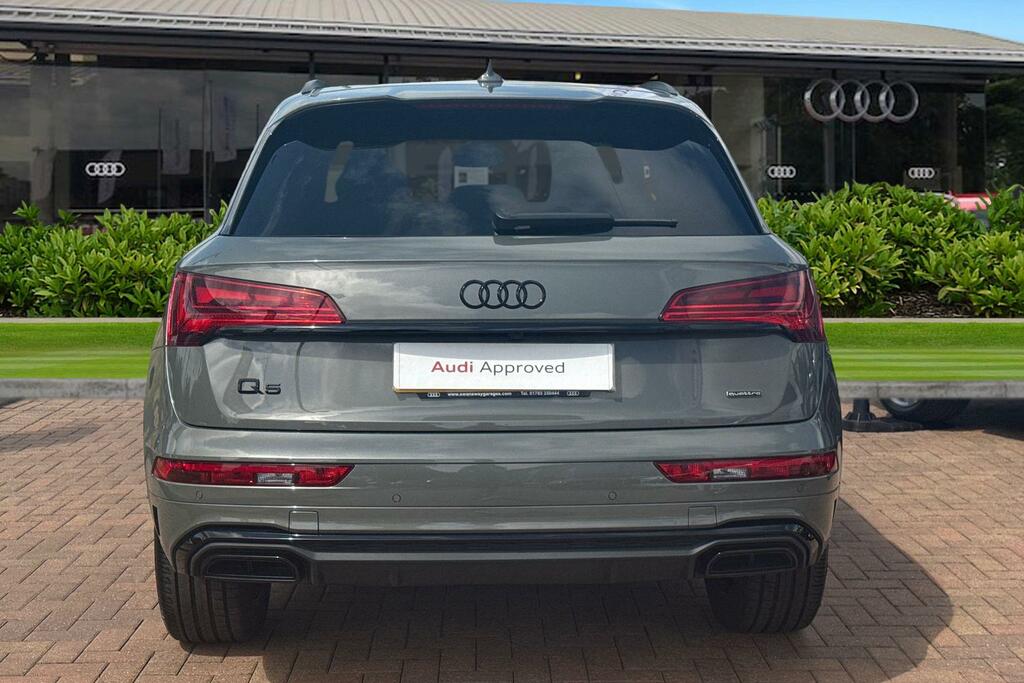 Audi Q5 Black Edition 40 Tdi Quattro 204 Ps S Tronic Grey #4