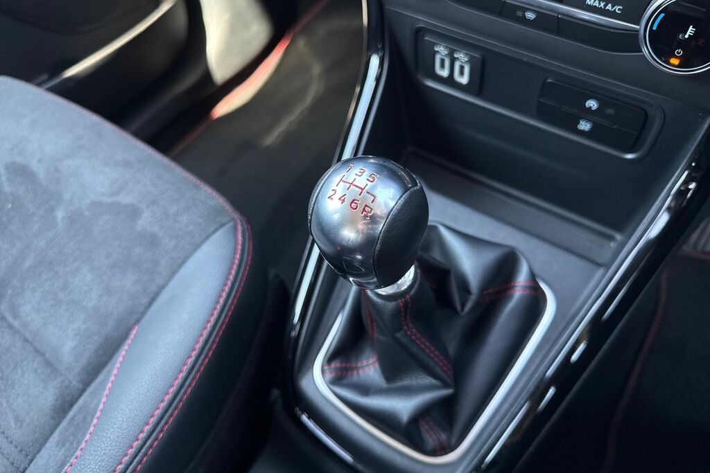 Ford Ecosport Titanium Silver #19