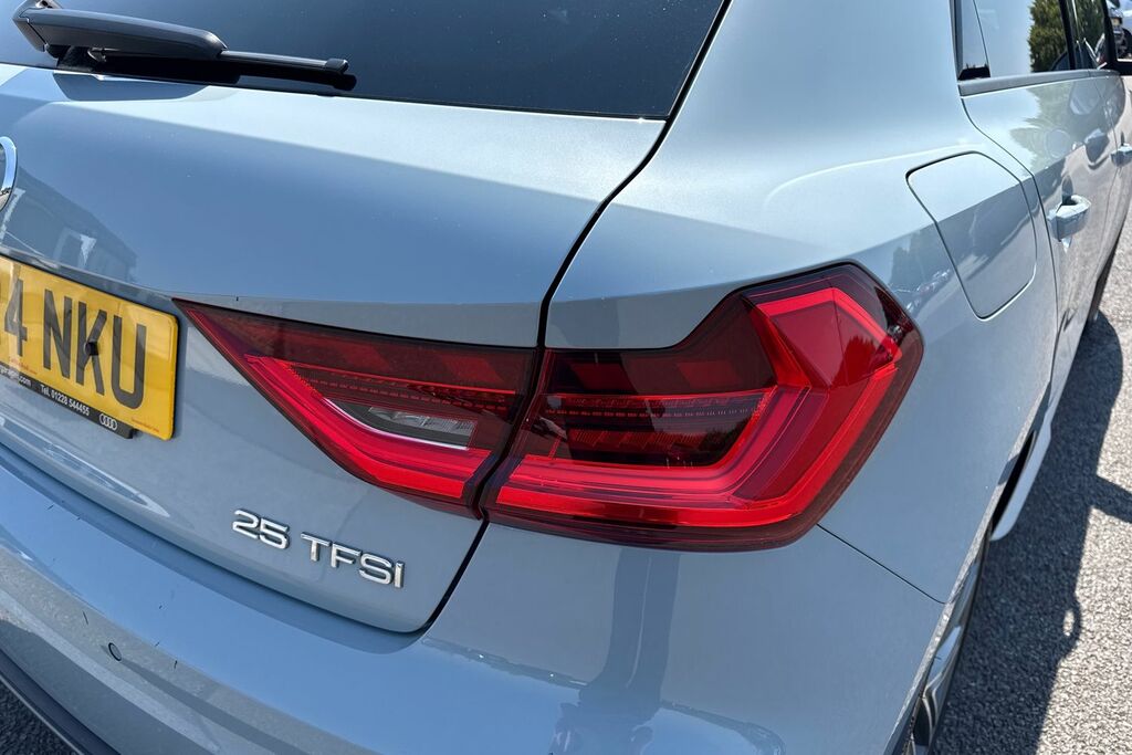 Audi A1 S Line Black #7