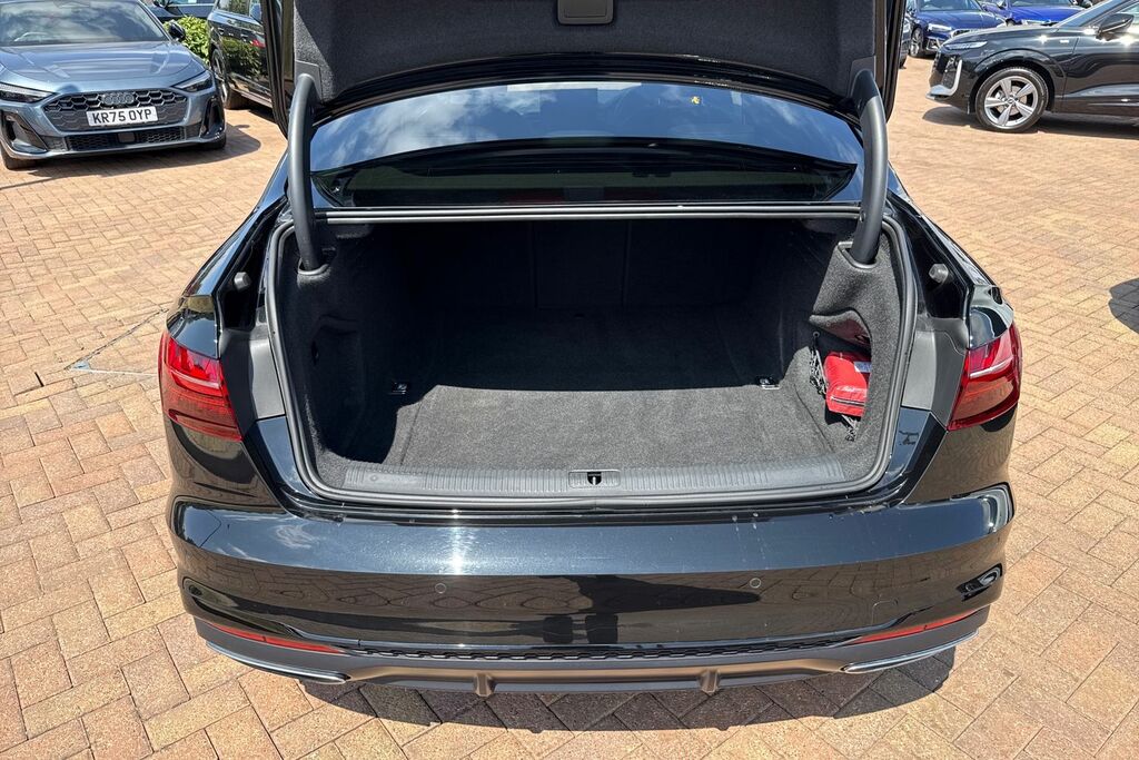 Audi A4 Black Edition 35 Tdi 163 Ps S Tronic Black #6