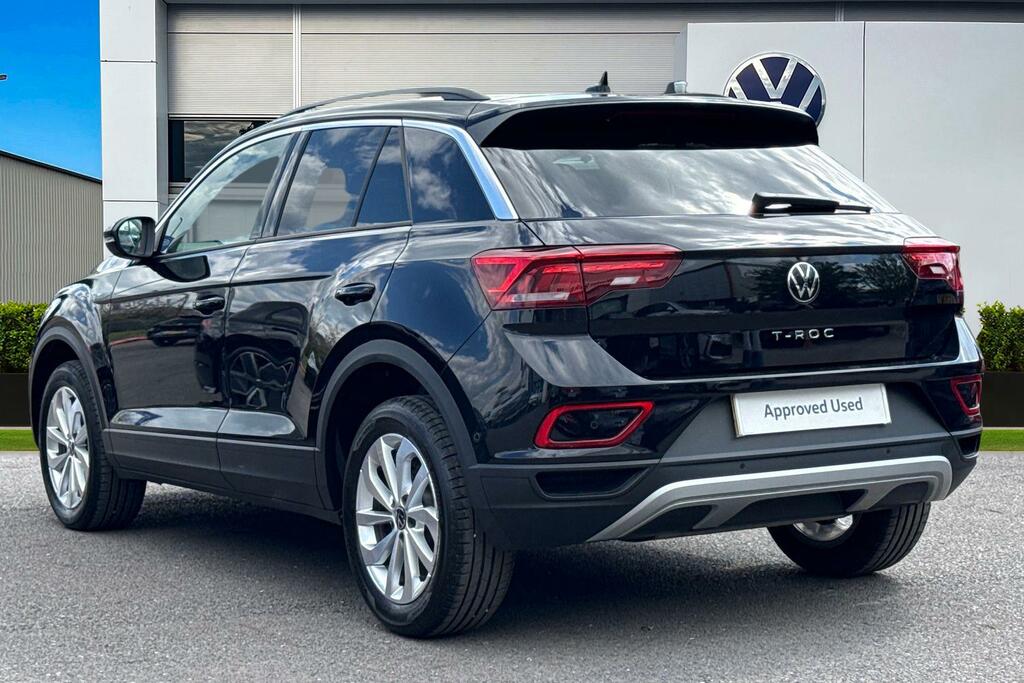 Volkswagen T-Roc 1.5 Tsi Match Dsg GF75CLX Black #2