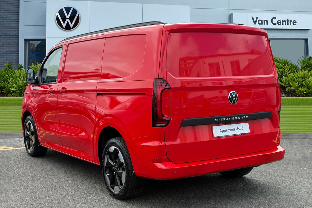 Volkswagen E-Transporter 218Ps 160Kw 65Kwh Commerce Pro Van Red #2