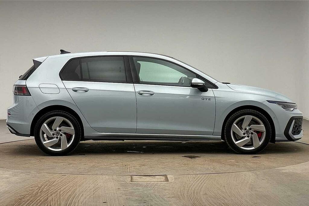Volkswagen Golf 1.5 Tsi 272 Gte Ehybrid Dsg Tilting And Slidi Blue #4