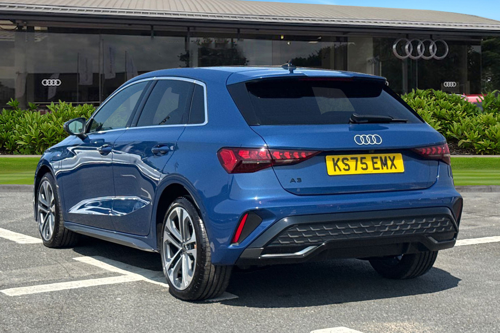 Audi A3 S Line Tfsi E 204 Ps S Tronic KS75EMX Blue #2