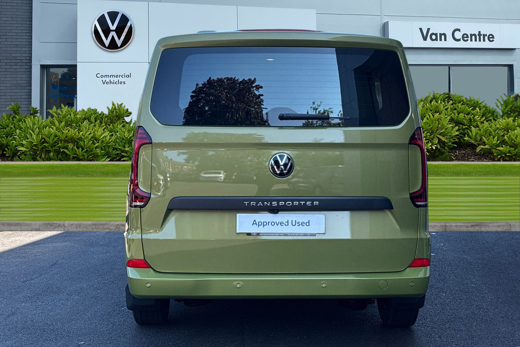 Volkswagen Transporter 2.0 Tdi 150 Commerce Plus Van MF26EKV Green #4