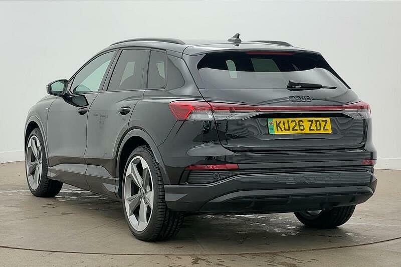 Audi Q4 E Tron Q4 Black Edition 45 E-tron 210,00 Kw Black #2