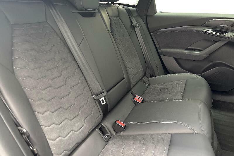 Audi A6 E-tron Avant Edition 1 Blue #9