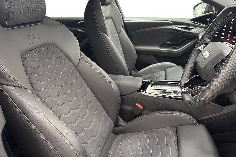 Audi A6 E-tron Avant Edition 1 Blue #10