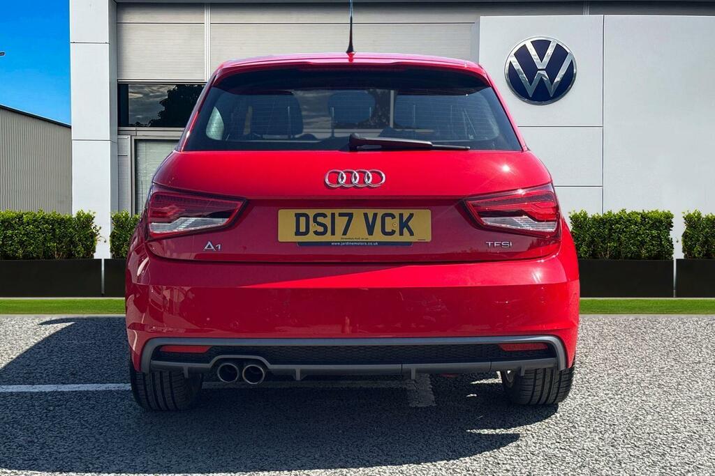 Audi A1 1.4 Tfsi 150 S Line Red #4