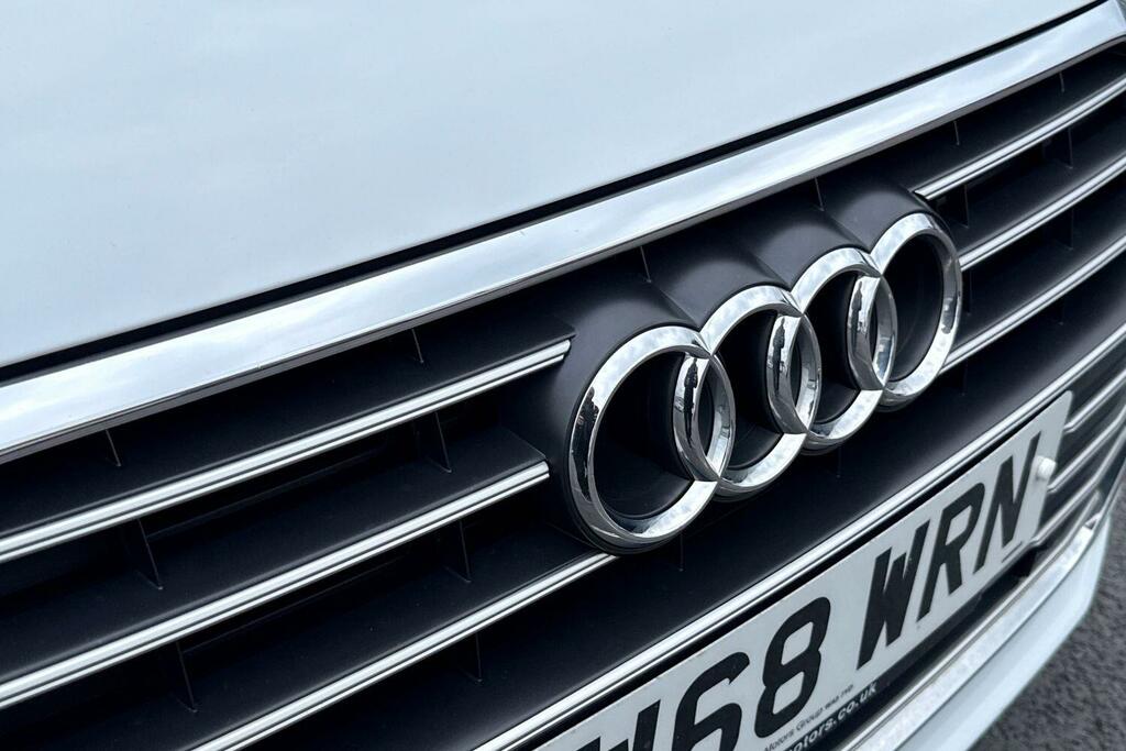 Audi A6 Avant Se Executive Black #32