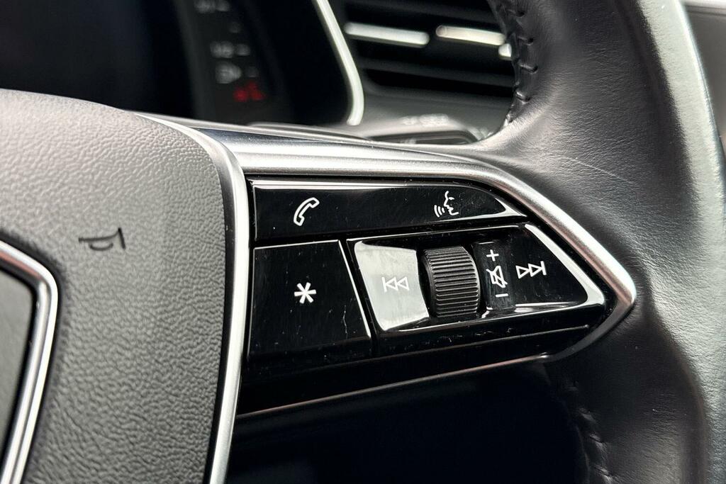 Audi A6 Avant Se Executive Black #38