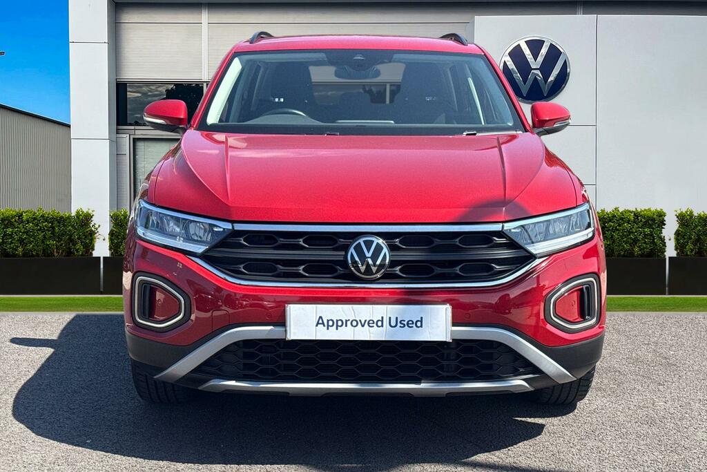 Volkswagen T-Roc 1.5 Tsi Life Dsg Red #5