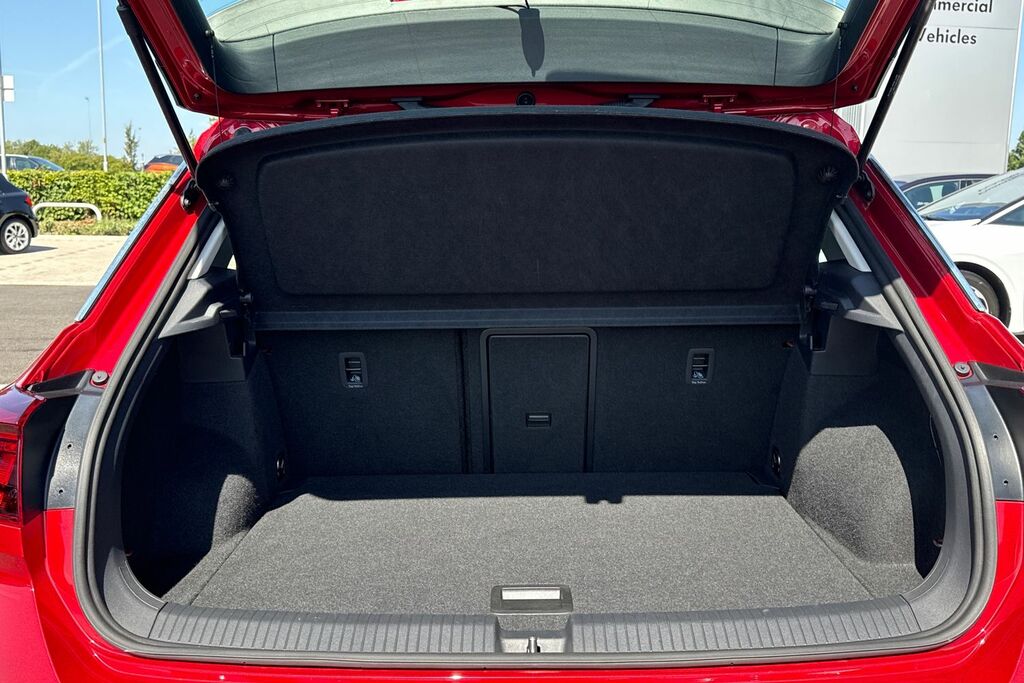Volkswagen T-Roc 1.5 Tsi Life Dsg Red #6