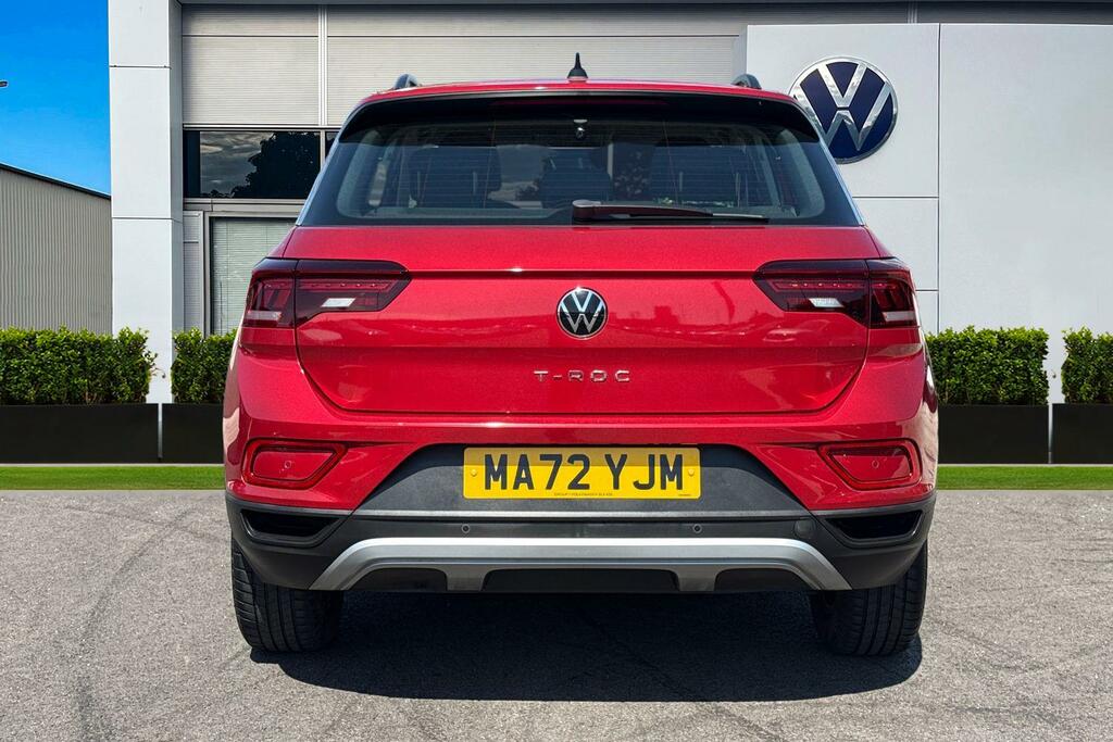 Volkswagen T-Roc 1.5 Tsi Life Dsg Red #4