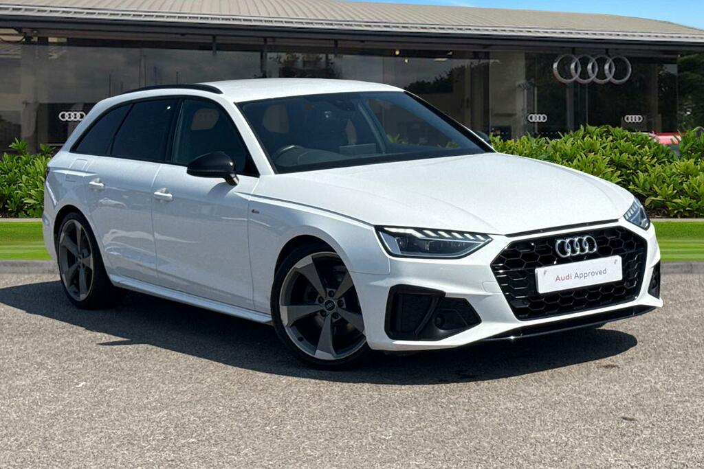 Audi A4 Avant Avant Black Edition 35 Tdi 163 Ps S Tronic White