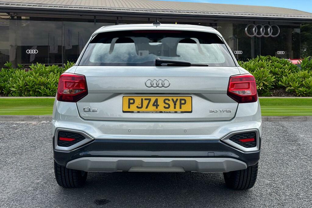 Audi Q2 Sport 30 Tfsi 116 Ps 6-Speed PJ74SYP Silver #4