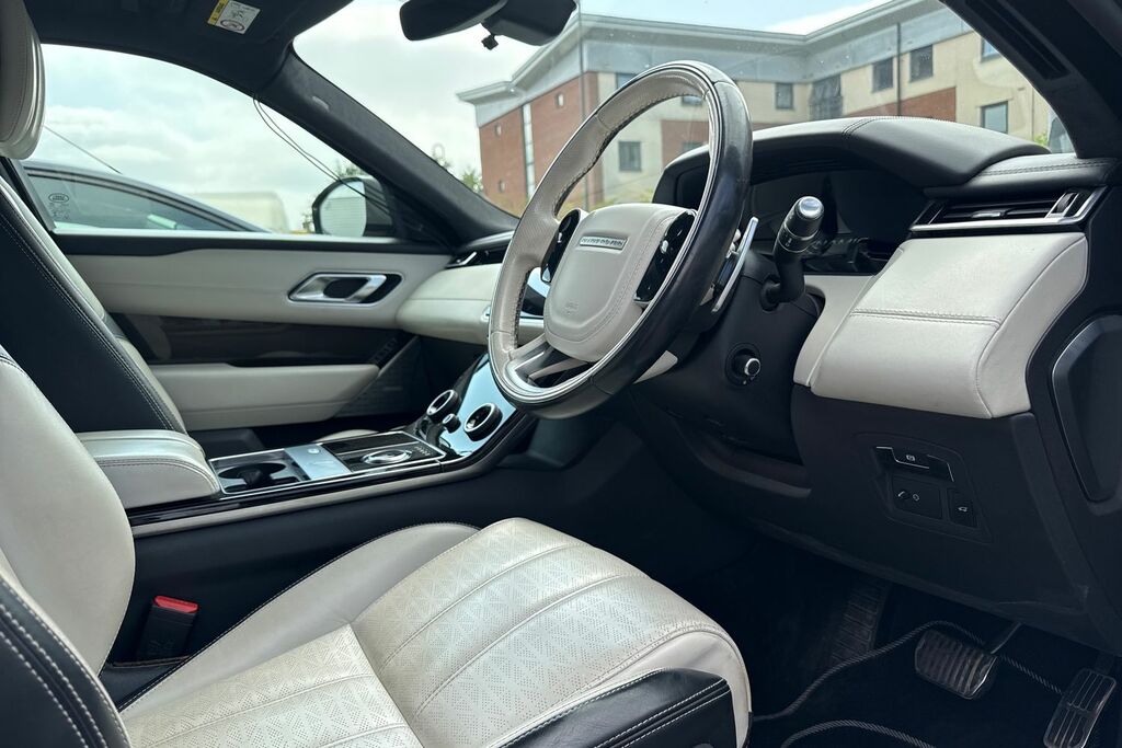 Land Rover Range Rover Velar Velar R-dynamic S White #25