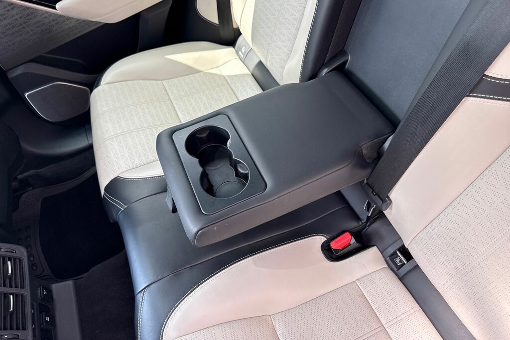 Land Rover Range Rover Velar Velar R-dynamic S White #30