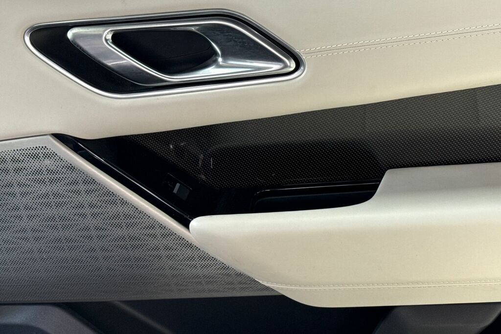 Land Rover Range Rover Velar Velar R-dynamic S White #36