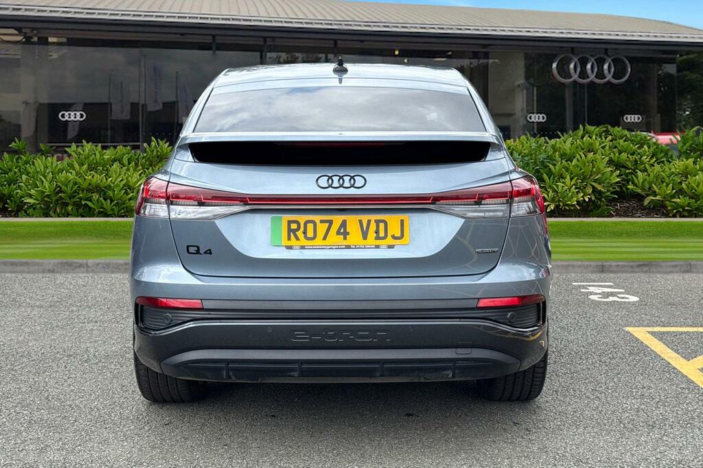 Audi Q4 E Tron Q4 Sportback Black Edition 45 E-tron Quattro 210,0 RO74VDJ Blue #4