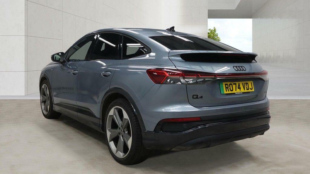 Audi Q4 E Tron 210Kw 45 Quattro 82Kwh Black Edition Blue #3