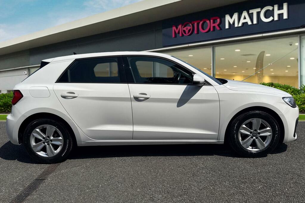 Audi A1 1.0 Tfsi 30 Se Sportback Euro 6 Ss MV19YHM White #3