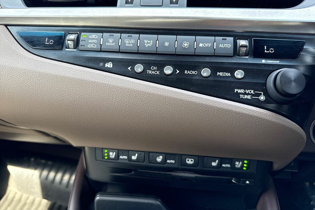 Lexus ES 300H 2.5 Cvt Premium Pack #21