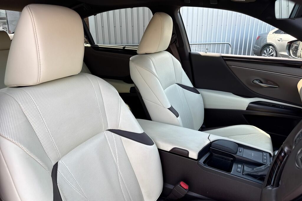 Lexus ES 300H 2.5 Cvt Premium Pack #23