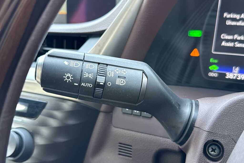 Lexus ES 300H 2.5 Cvt Premium Pack #40