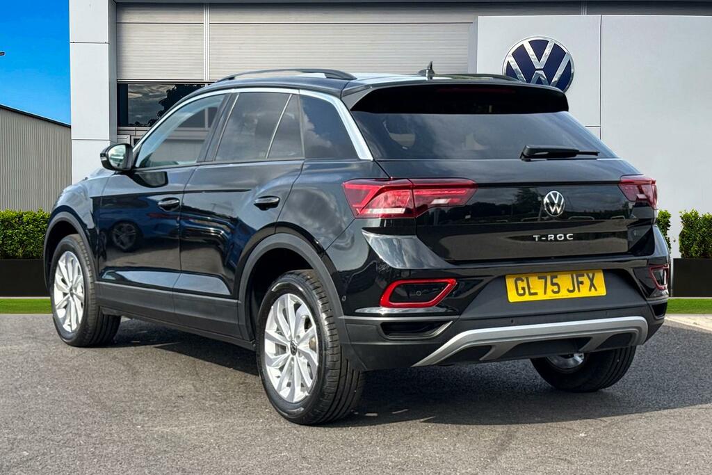 Volkswagen T-Roc 1.5 Tsi Match Dsg GL75JFX Black #2