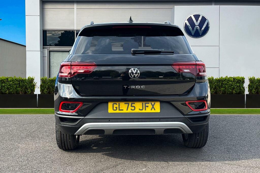 Volkswagen T-Roc 1.5 Tsi Match Dsg GL75JFX Black #4