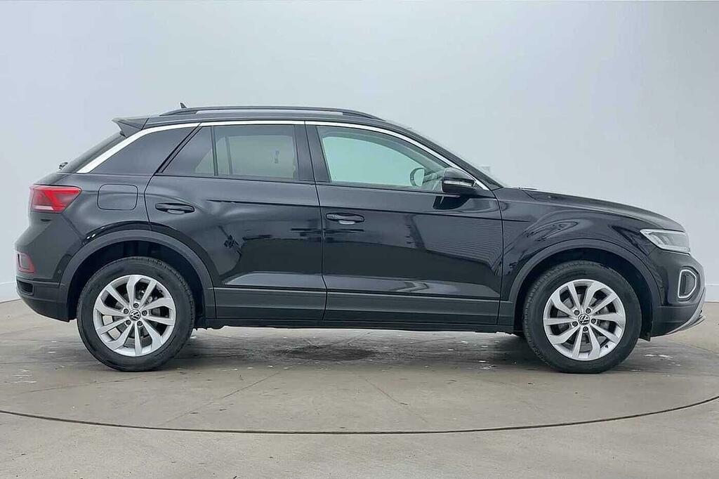 Volkswagen T-Roc 1.5 Tsi Match Dsg Black #4