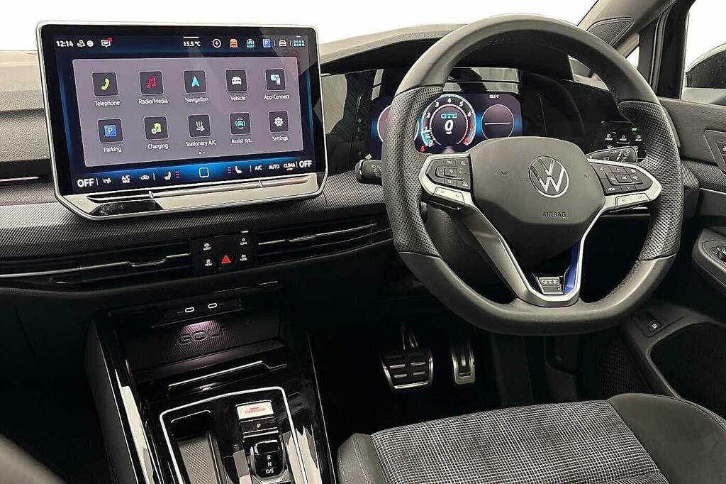 Volkswagen Golf 1.5 Tsi 272 Gte Ehybrid Dsg Black #2