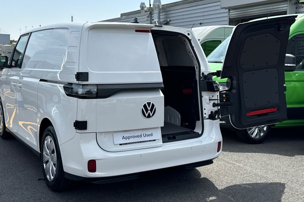 Volkswagen ID.Buzz 210Kw Commerce 79Kwh White #39
