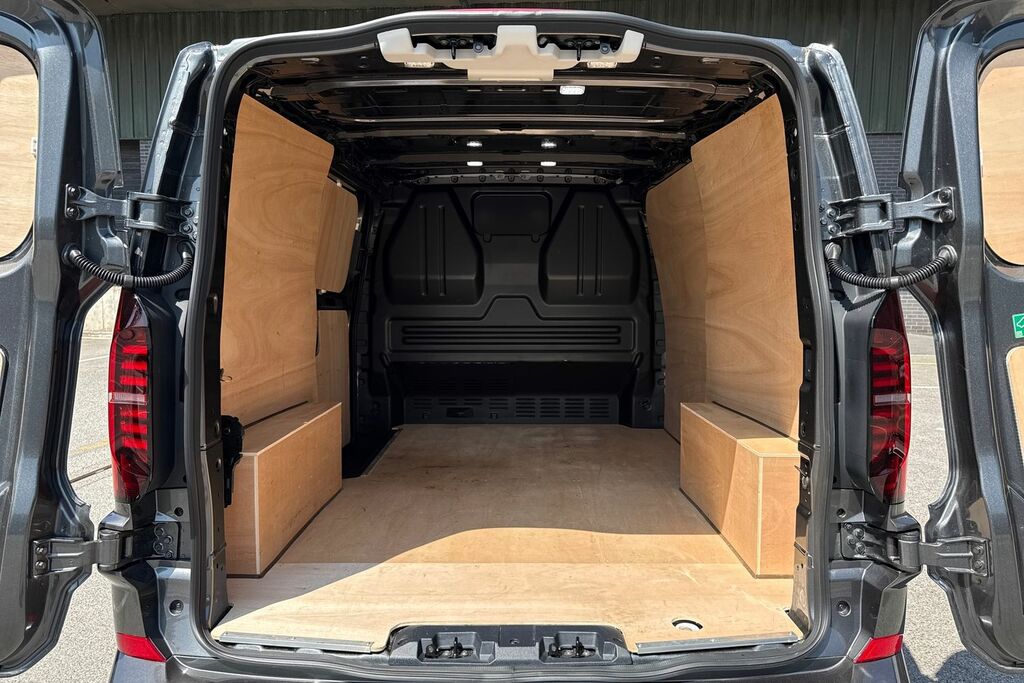 Volkswagen Transporter 2.0 Tdi 150Ps Commerce Pro Van Grey #6