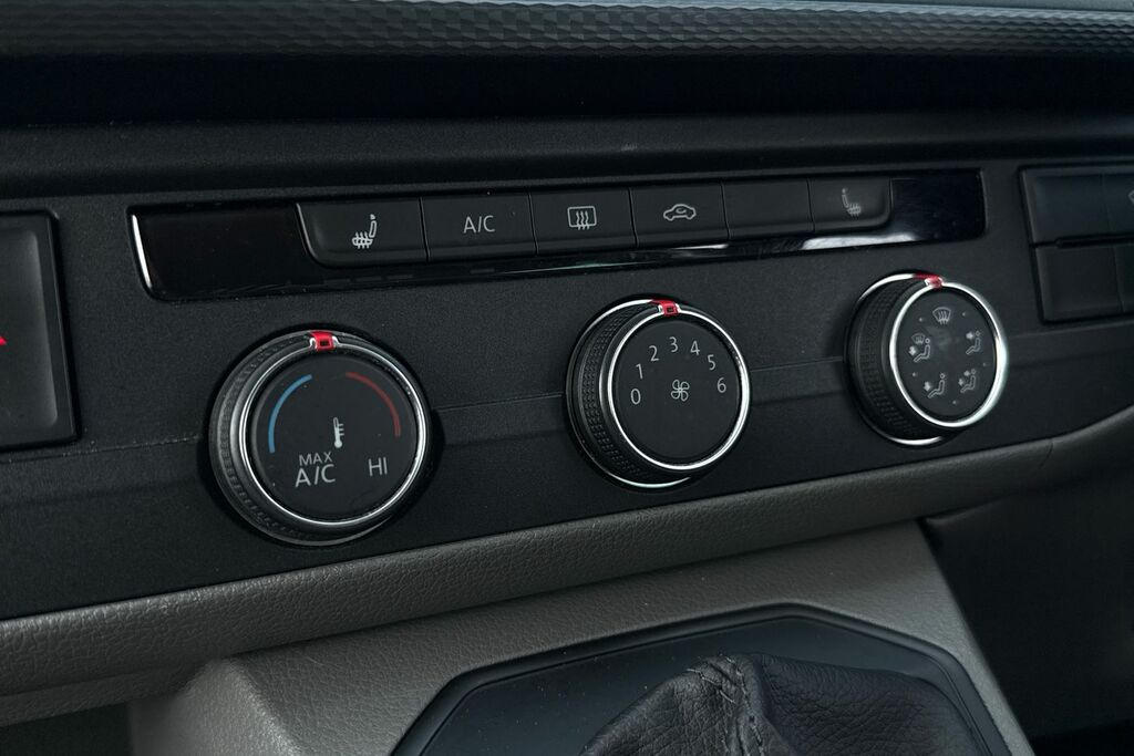 Volkswagen Transporter Highline Black #21