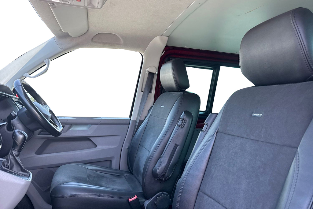 Volkswagen Transporter Highline Black #15