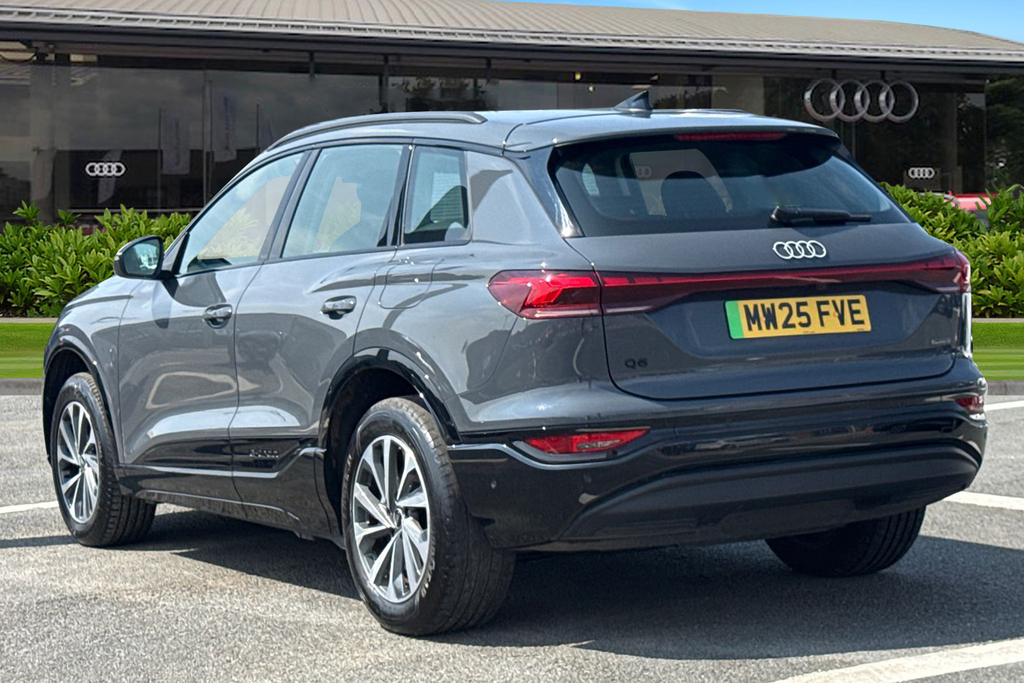 Audi Q6 E-Tron Q6 Suv Sport E-tron Quattro 285,00 Kw Grey #2
