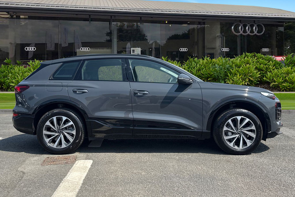 Audi Q6 E-Tron Q6 Suv Sport E-tron Quattro 285,00 Kw Grey #3