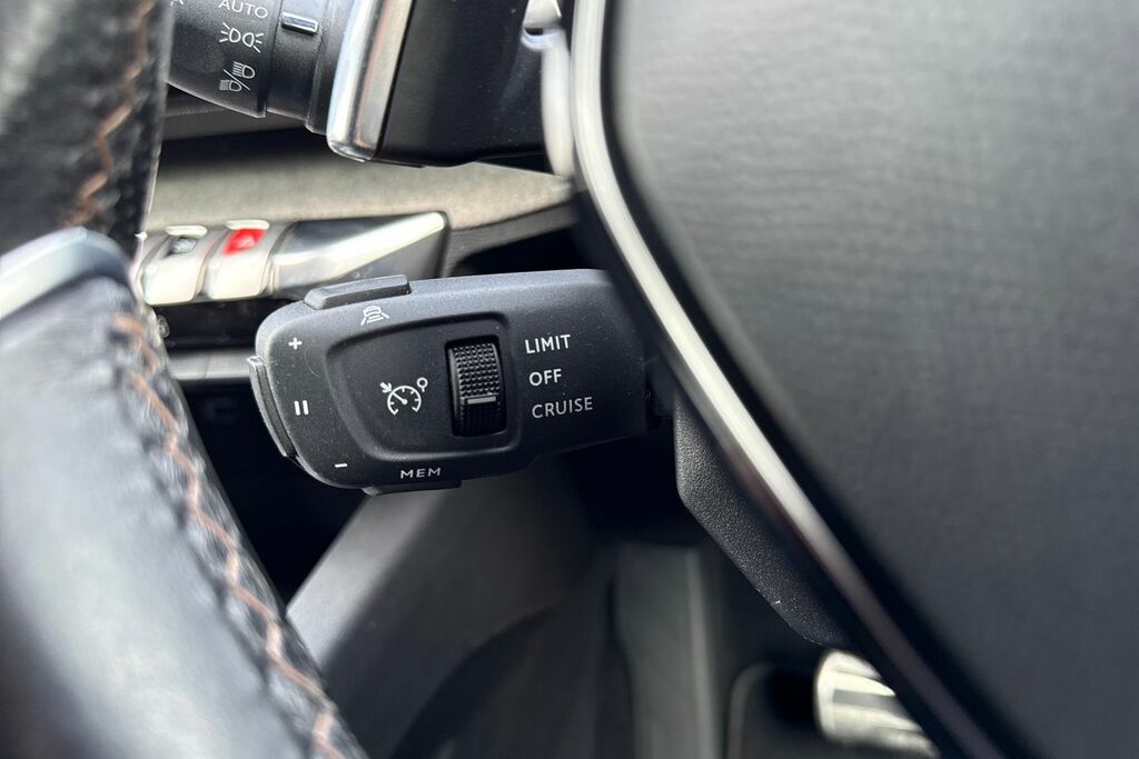Peugeot 3008 1.5 Bluehdi Gt Black #40