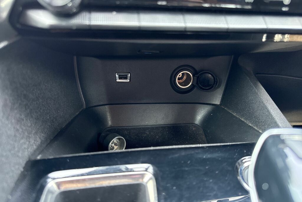 Peugeot 3008 1.5 Bluehdi Gt Black #55