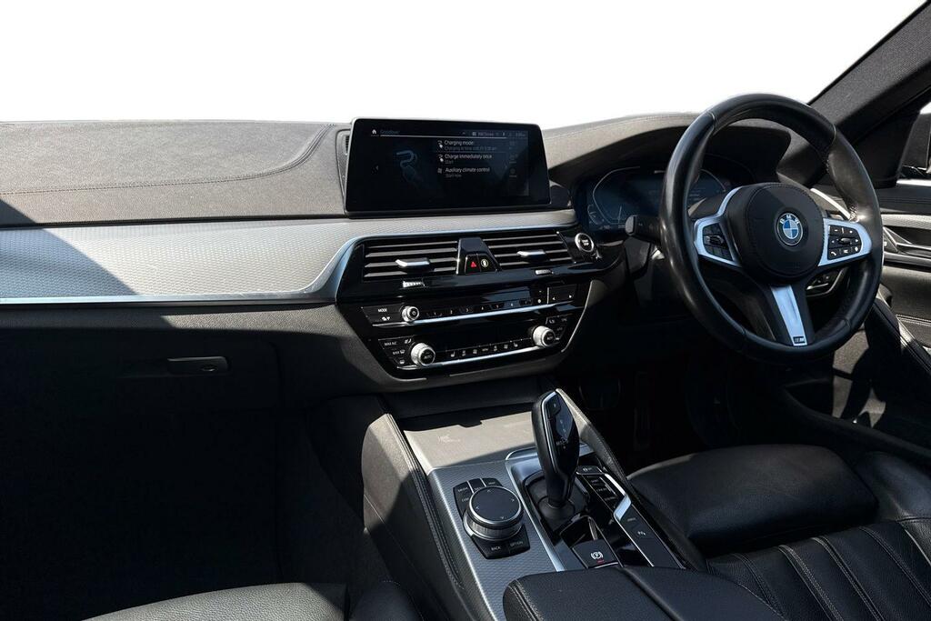 BMW 5 Series  Blue #8