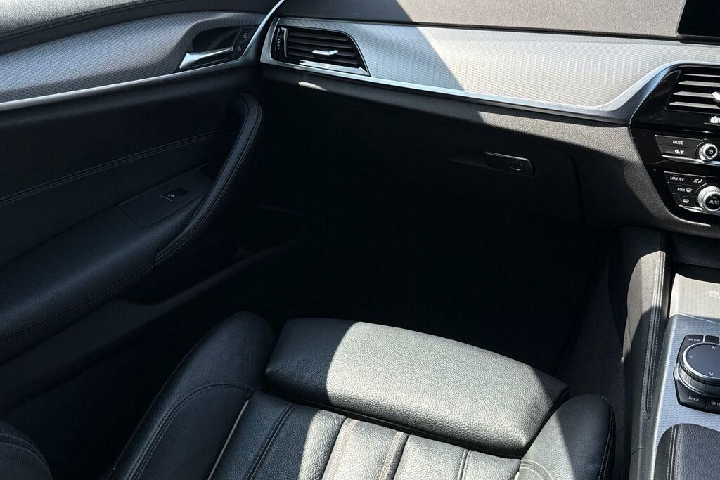 BMW 5 Series  Blue #14