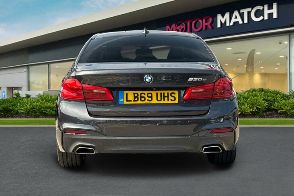 BMW 5 Series 530E M Sport Grey #4