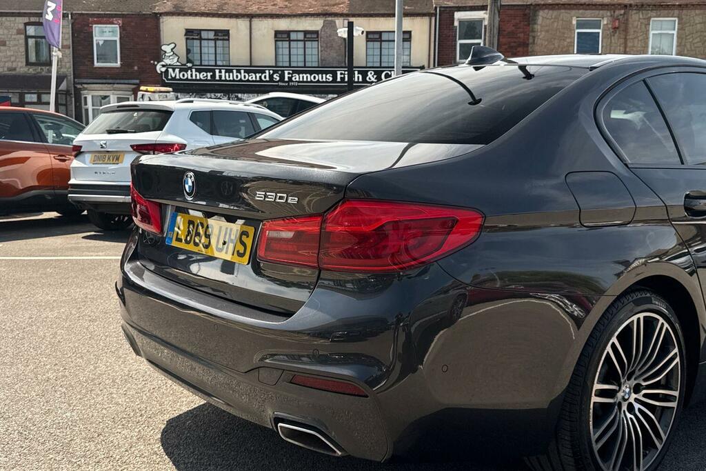 BMW 5 Series  Blue #33