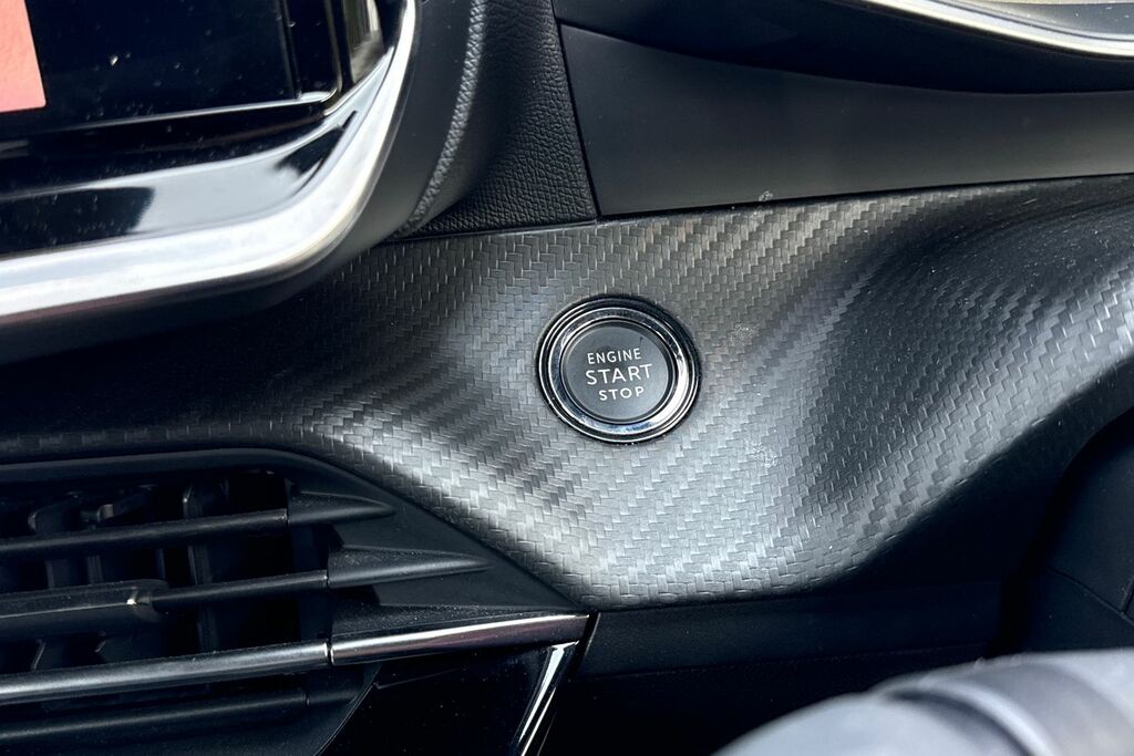 Peugeot e-2008 2008 Gt Ev Black #54