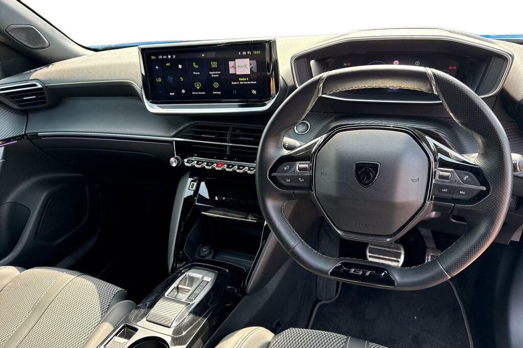 Peugeot e-2008 2008 Gt Ev Black #17