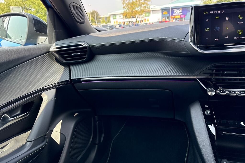Peugeot e-2008 2008 Gt Ev Black #19