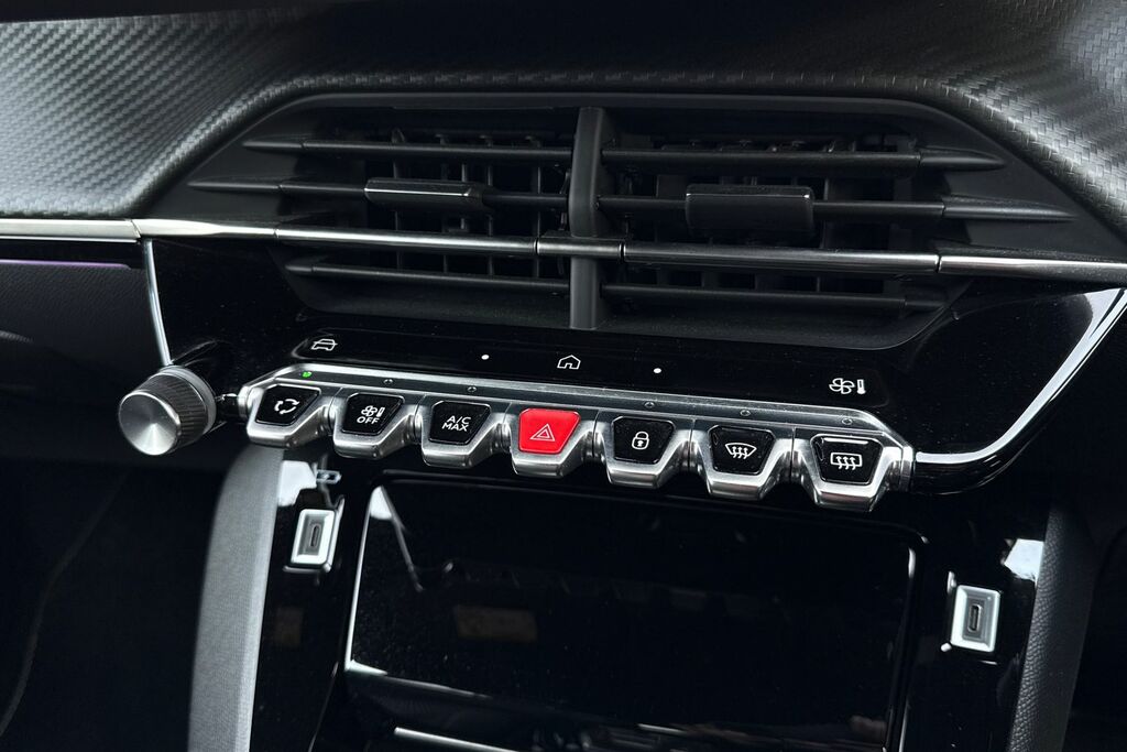 Peugeot e-2008 2008 Gt Ev Black #55