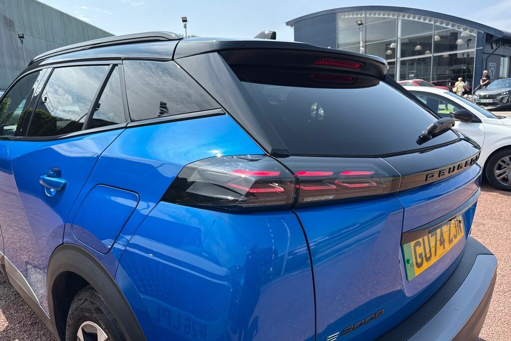 Peugeot e-2008 2008 Gt Ev Black #30